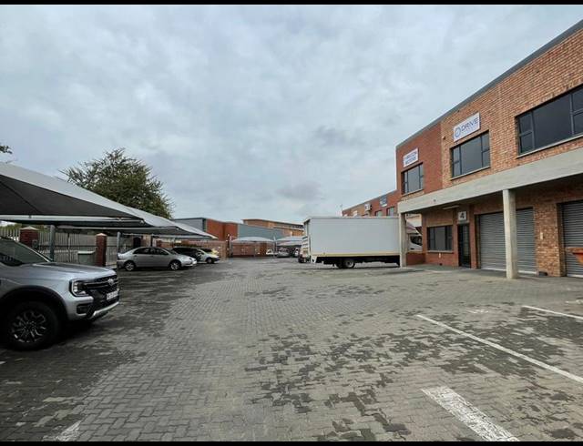 INDUSTRIAL PROPERTY TO RENT IN HENNOPSPARK